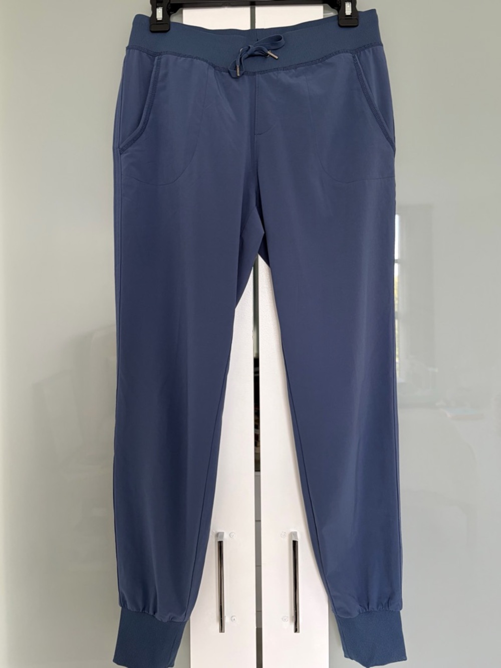 Athleta Blue Joggers 
Size 6